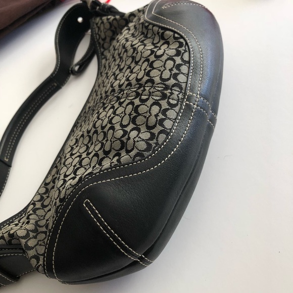 Authentic mini signature Coach Handbag - Picture 3 of 7